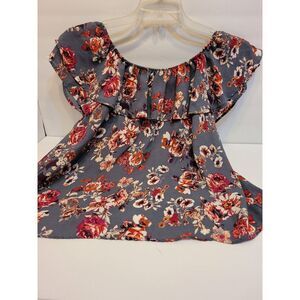 Xhileration gray floral top, size‎ M, boho